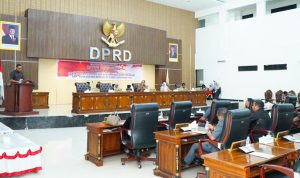 Wali Kota Tidore Kepulauan Muhammad Sinen menyampaikan Catatan dan Rekomendasi DPRD atas LKPJ Kepala Daerah Tahun Anggaran 2025, Rabu (29/4/2026).