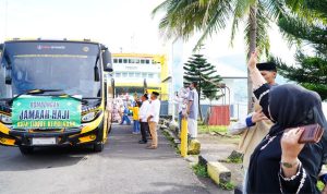 Pemerintah Kota Tidore Kepulauan menyambut kepulangan 114 jemaah haji asal Kota Tidore Kepulauan di Pelabuhan Ferry Rum, Kamis (12/6/2026).