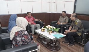 Sekretaris Daerah Kota Tidore Kepulauan H. Ismail Dukomalamo, S. Pd, MM Menerima Koordinasi Tim dari BPOM Malut terkait Penilaian Tools Penilaian Mandiri KabupatenKota Pangan Aman, di ruang kerja Sekda, Kamis (11/6/2026).